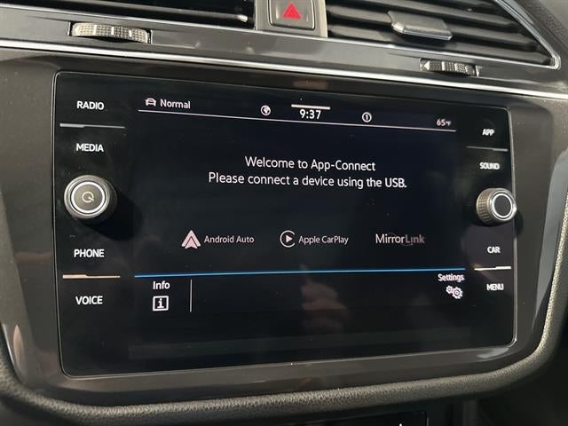 2022 Volkswagen Tiguan SE R-Line Black