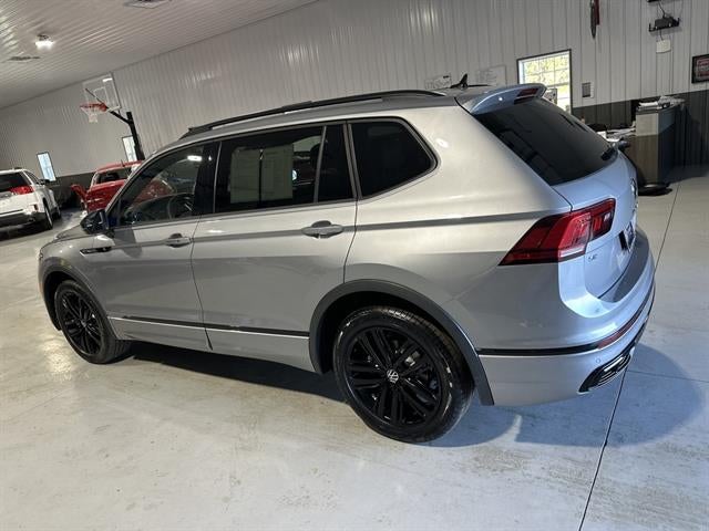 2022 Volkswagen Tiguan SE R-Line Black