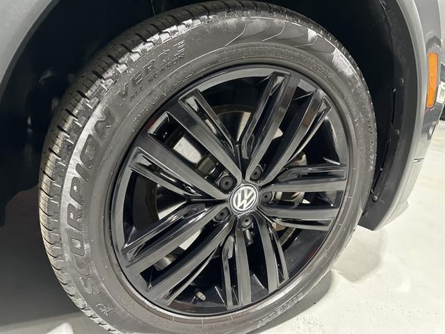 2022 Volkswagen Tiguan SE R-Line Black