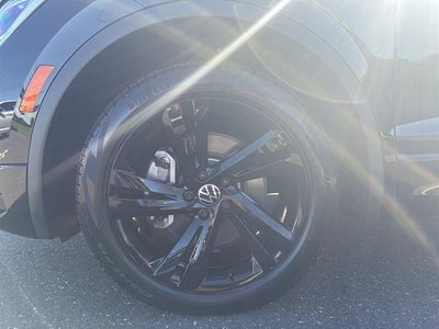 2024 Volkswagen Tiguan 2.0T SE R-Line Black 4MOTION