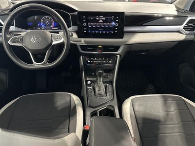 2025 Volkswagen Taos SE