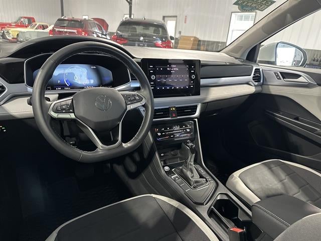 2025 Volkswagen Taos SE