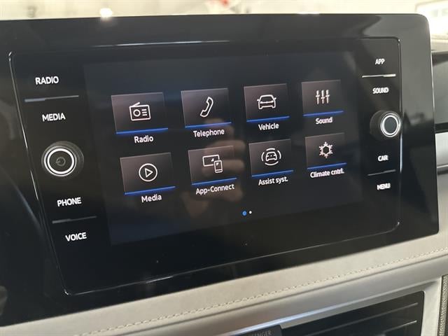 2025 Volkswagen Taos SE