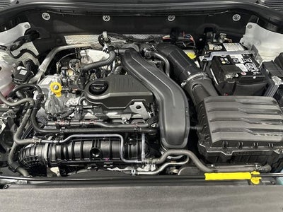 2025 Volkswagen Taos SE