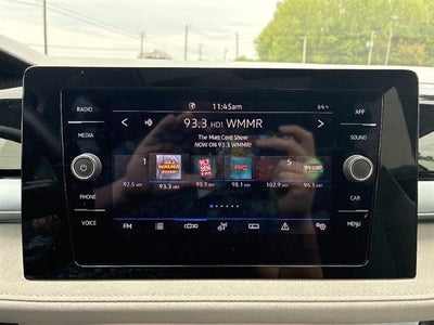 2025 Volkswagen Taos SE FWD