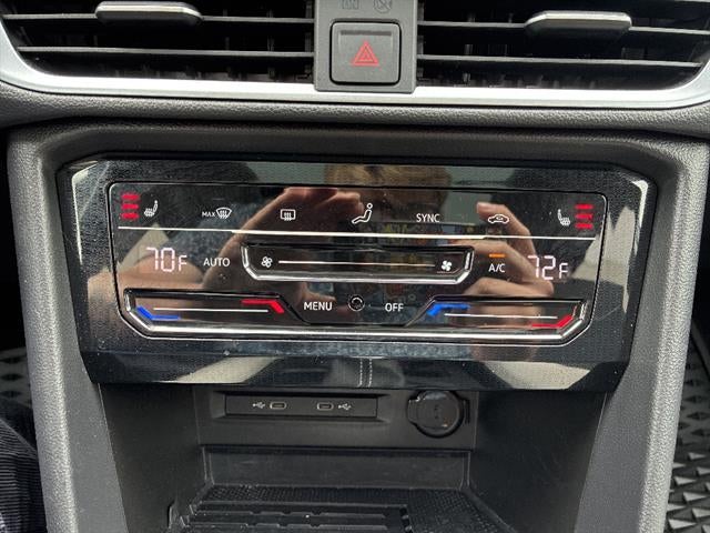 2025 Volkswagen Taos SE FWD