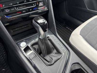 2025 Volkswagen Taos SE FWD