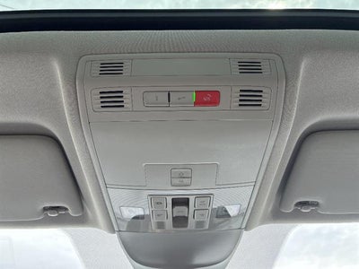 2025 Volkswagen Taos SE FWD