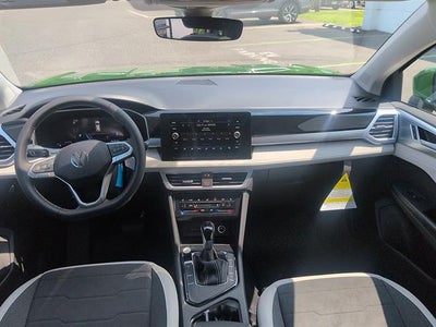 2026 Volkswagen Taos SE FWD