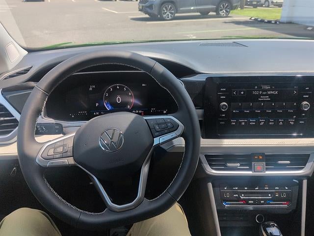 2026 Volkswagen Taos SE FWD