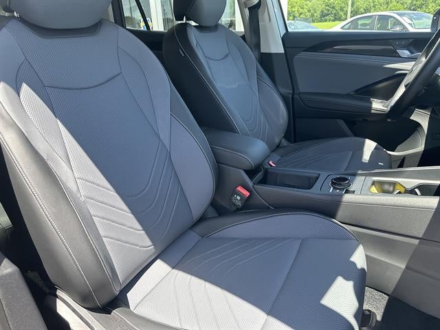 2025 Volkswagen Tiguan 2.0T SE FWD