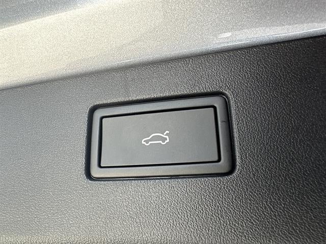 2025 Volkswagen Tiguan 2.0T SE FWD