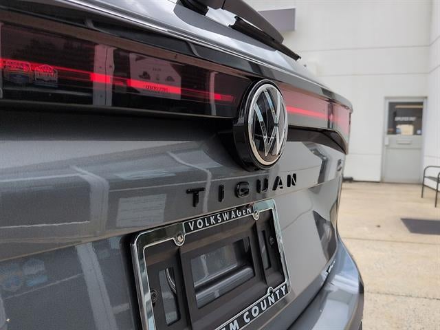 2026 Volkswagen Tiguan SE R-Line Black 4MOTION