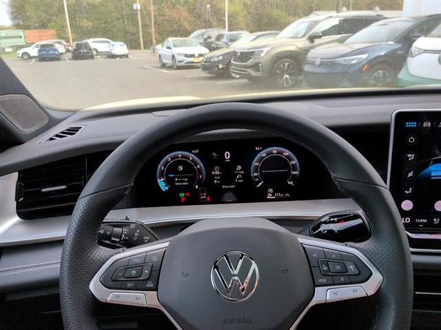 2026 Volkswagen Tiguan SE R-Line Black 4MOTION