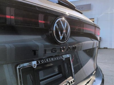 2026 Volkswagen Tiguan SE R-Line Black 4MOTION