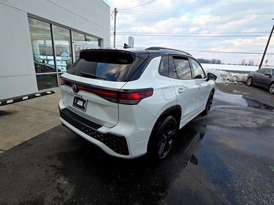 2026 Volkswagen Tiguan SE R-Line Black