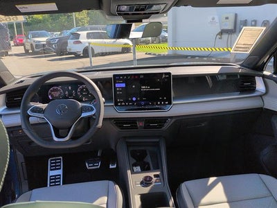 2026 Volkswagen Tiguan SE R-Line Black FWD