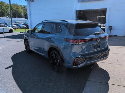 2026 Volkswagen Tiguan SE R-Line Black FWD