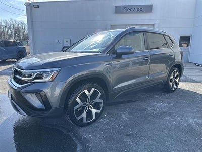 2022 Volkswagen Taos 1.5T SEL 4Motion