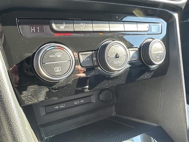 2022 Volkswagen Taos 1.5T SEL 4Motion