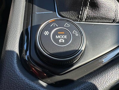 2022 Volkswagen Taos 1.5T SEL 4Motion