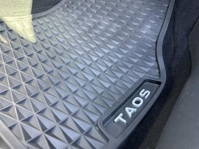 2022 Volkswagen Taos 1.5T SEL 4Motion