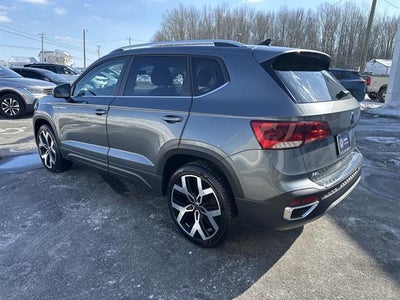 2022 Volkswagen Taos 1.5T SEL 4Motion