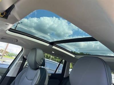 2025 Volkswagen Tiguan SE