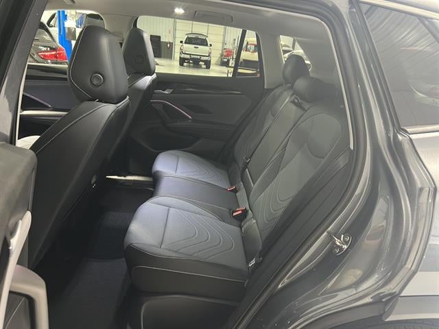 2025 Volkswagen Tiguan SE 4Motion