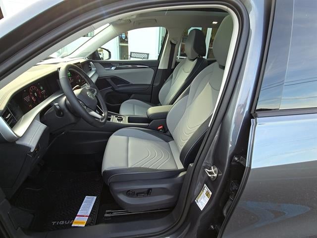 2025 Volkswagen Tiguan SE