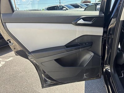 2023 Volkswagen Taos SE 4MOTION *Ltd Avail*