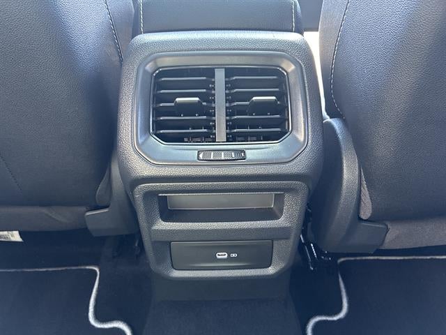 2023 Volkswagen Taos SE 4MOTION *Ltd Avail*