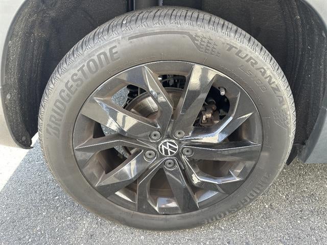 2023 Volkswagen Taos SE 4MOTION *Ltd Avail*