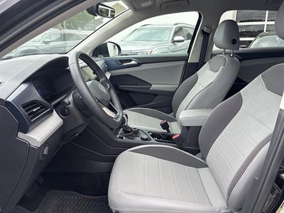 2024 Volkswagen Taos SE 4MOTION