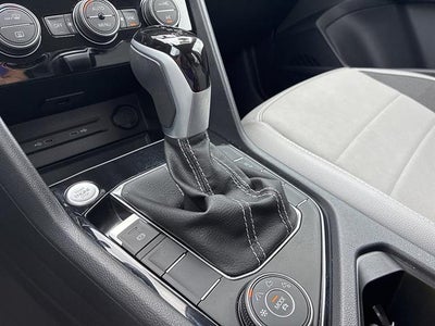 2024 Volkswagen Taos SE 4MOTION