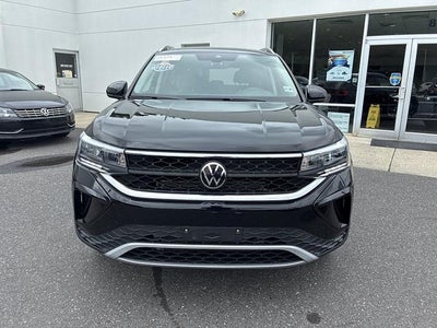 2024 Volkswagen Taos SE 4MOTION
