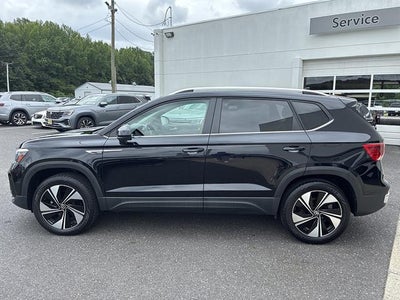 2024 Volkswagen Taos SE 4MOTION