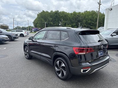 2024 Volkswagen Taos SE 4MOTION