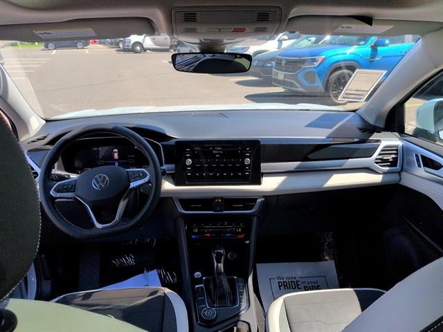 2026 Volkswagen Taos SE 4MOTION