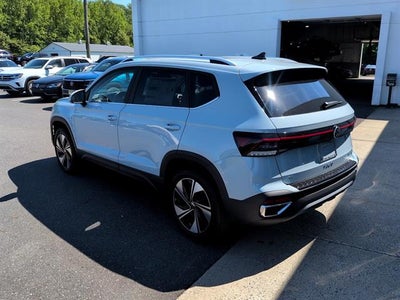 2026 Volkswagen Taos SE 4MOTION