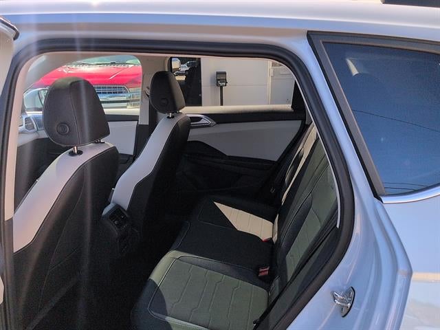 2026 Volkswagen Taos SE 4MOTION