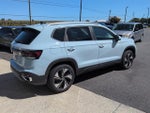 2026 Volkswagen Taos SE 4MOTION