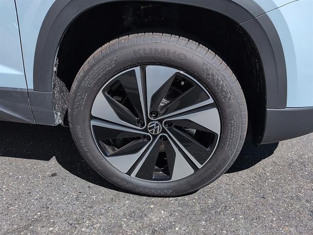 2026 Volkswagen Taos SE 4MOTION