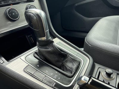 2015 Volkswagen Golf 4dr HB Auto TSI S
