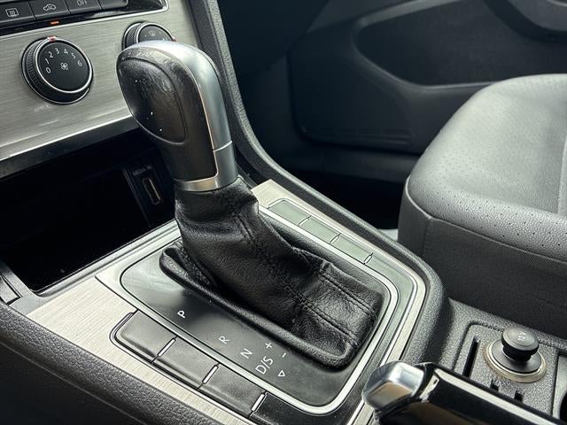 2015 Volkswagen Golf 4dr HB Auto TSI S