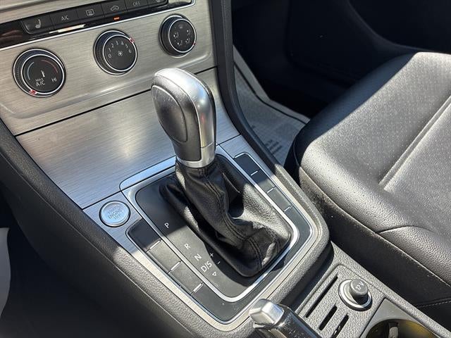 2017 Volkswagen Golf 1.8T 4-Door Wolfsburg Edition Auto