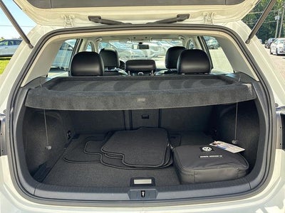 2017 Volkswagen Golf 1.8T 4-Door Wolfsburg Edition Auto