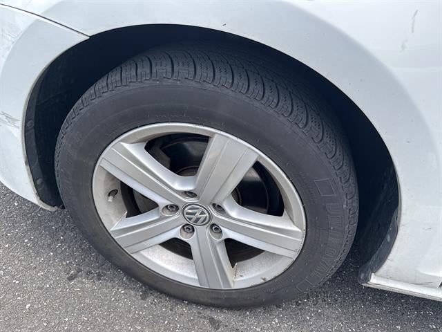 2017 Volkswagen Golf 1.8T 4-Door Wolfsburg Edition Auto