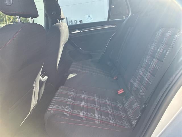 2017 Volkswagen Golf GTI 2.0T 4-Door S DSG
