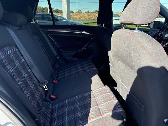 2017 Volkswagen Golf GTI 2.0T 4-Door S DSG